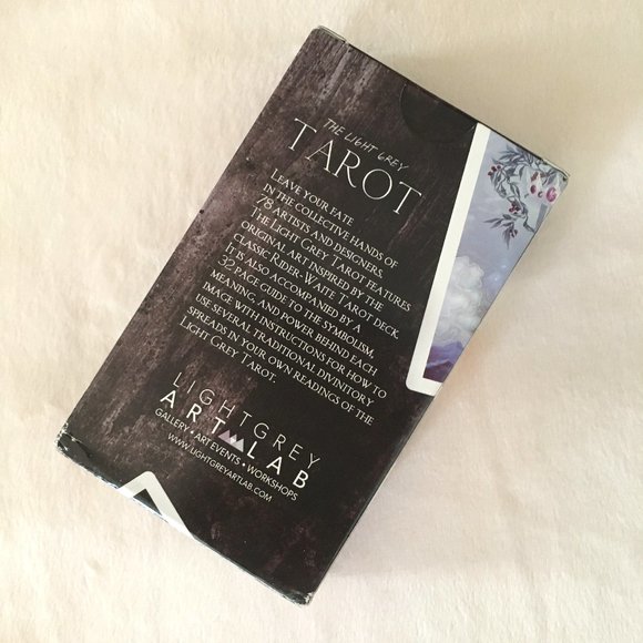 NWOT Illustrated Tarot Deck with Velvet Bag - Picture 8 of 16
